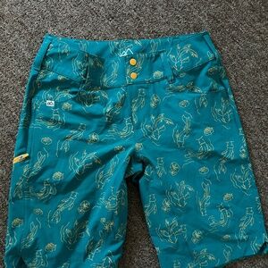 Wild Rye Shorts size 6